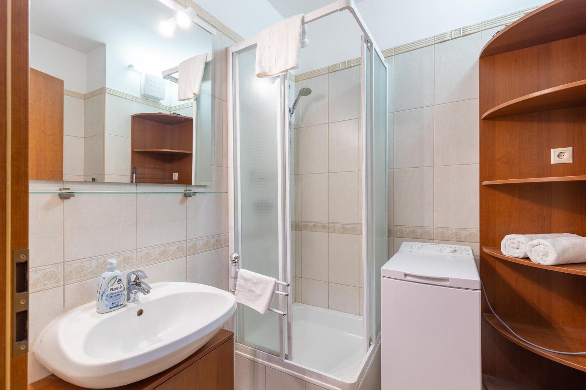 Galerius Apartmanok By Bltn ชิโอฟก ภายนอก รูปภาพ